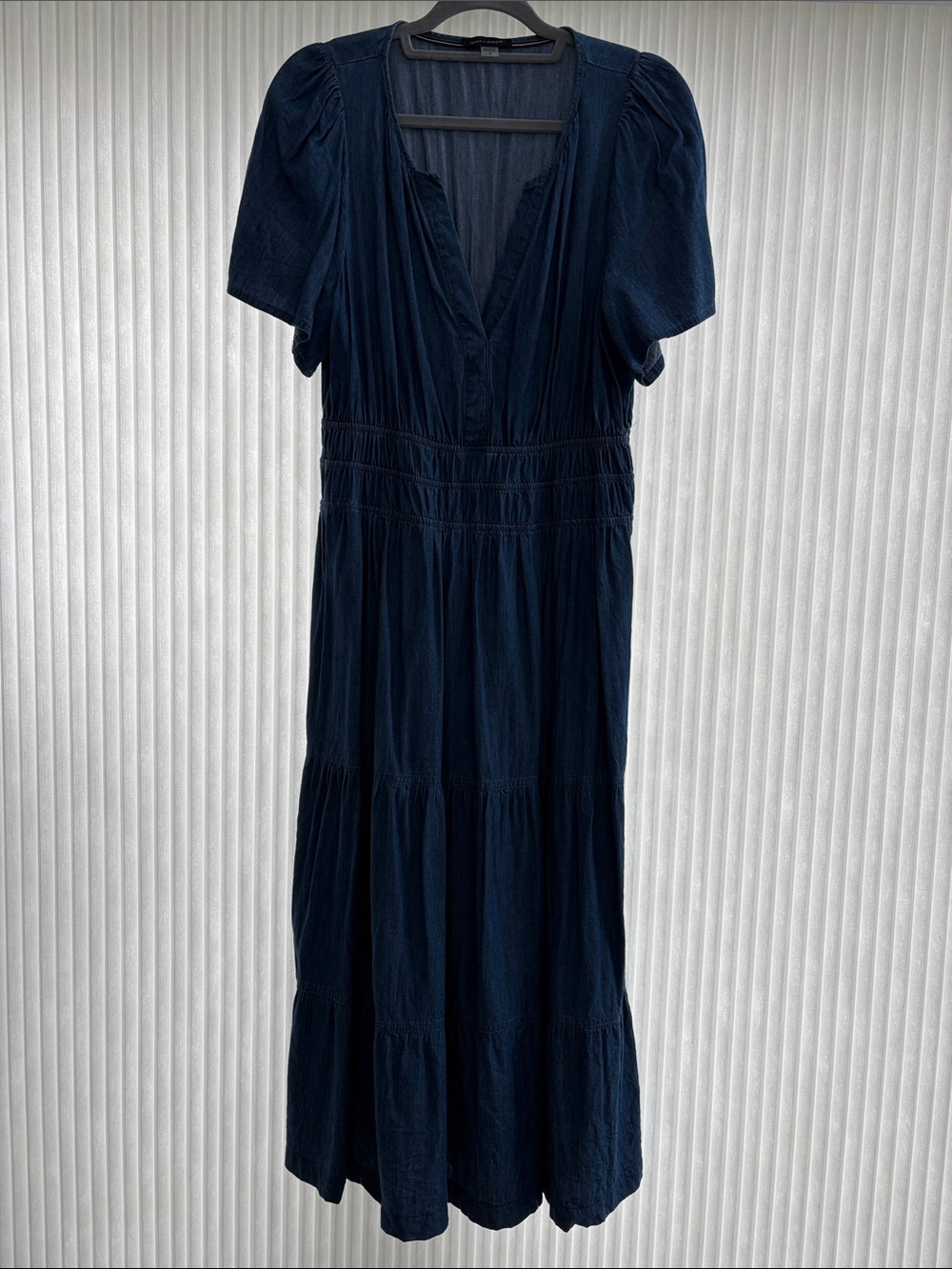 Women's Blue Denim V-Neck Tiered Lightweight Denim Midi Dress
